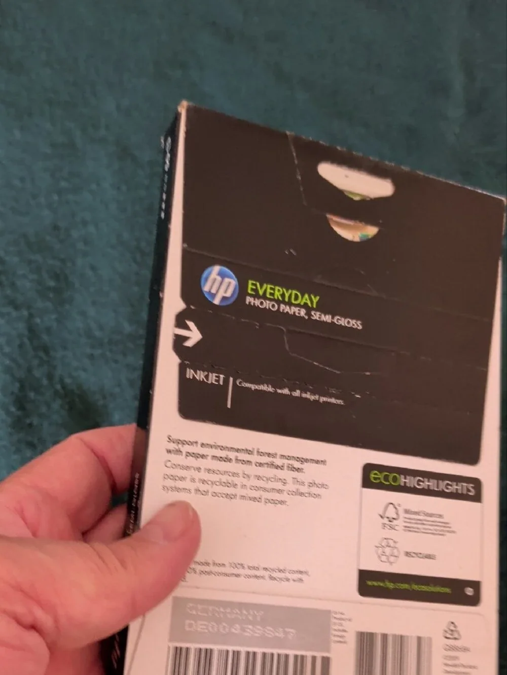 HP Everyday Photo Paper Pack — Black & White Packaging with Color Photo Preview
